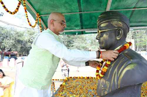 एनटीपीसी सिंगरौली में नेताजी सुभाष चंद्र बोस की जयंती श्रद्धा एवं सम्मान के साथ मनाई गई