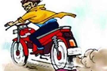 नौगढ़ में मझगावां पुल पर हुई है लूट, पुलिस बन रही है अनजान…..