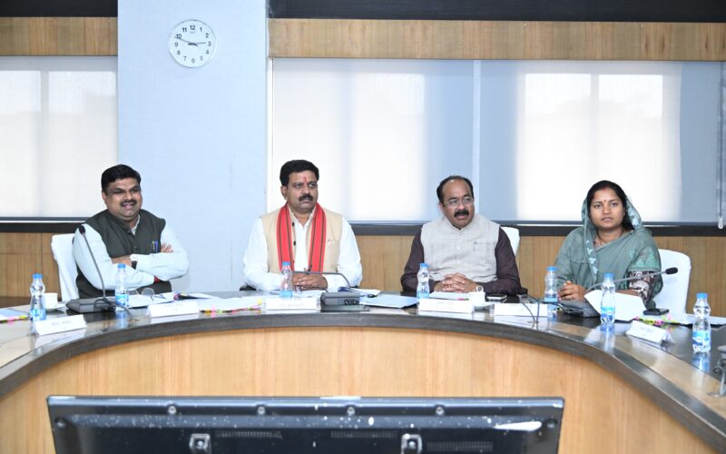 राजनीति मतभेद का विषय,मनभेद का नहीं – उपमुख्यमंत्री