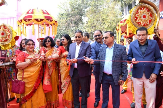 वेकोलि में आनंद मेला का आयोजन