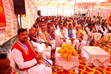 बुद्ध महोत्सव: भगवान बुद्ध और सम्राट अशोक के आदर्शों पर चलने का लिया गया संकल्प