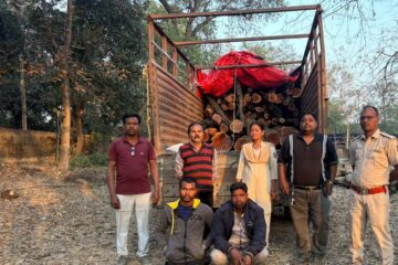 खैर लकड़ी की अंतर्राज्यीय तस्करी का भंडाफोड़
