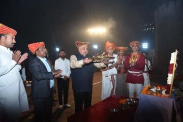 इतिहास से प्रेरणा लेकर ही सशक्त भविष्य का निर्माण संभव-संस्कृति मंत्री 