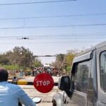 डाला रेलवे फाटक पर वैकल्पिक मार्ग की मांग , बार-बार जाम से लोग परेशान