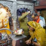 काशी पहुंचे केंद्रीय मंत्री शिवराज सिंह चौहान, बाबा विश्वनाथ के किए दर्शन