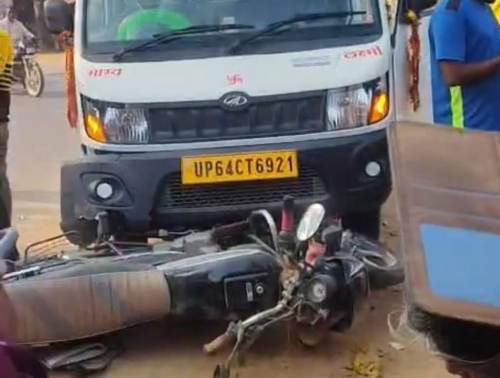 भट्ठी मोड़ पर फिर हादसा, दो तिहाड़ी मजदूर गंभीर हालत में रेफर