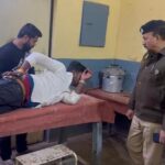 दुद्धी में 25 हजार के इनामिया पशु तस्कर से मुठभेड़, पैर में लगी गोली