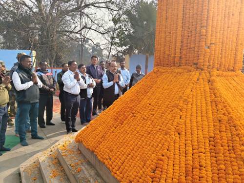 बागडिगी कोलियरी दुर्घटना की 25वीं बरसी पर सीएमडी बीसीसीएल ने शहीद खनिकों को श्रद्धांजलि अर्पित की