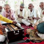 आधुनिकता की दौड़ में विलुप्त होती जा रही पारम्परिक होली गायन की परम्परा…….