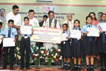 मेहनत की चमक और सरकारी संबल…..