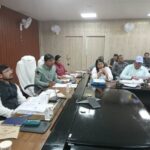 जिलाधिकारी की अध्यक्षता में सीएम डैशबोर्ड व अन्य विकास कार्यक्रमों की समीक्षा बैठक सम्पन्न