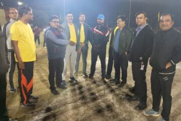 हिंडालको रेनुसागर में वैल्यूज मन्थ के तहत कैनवास बाल क्रिकेट मैच का आयोजन