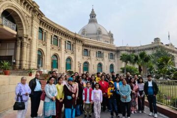 यूपी बजट सत्र खत्म, ‘लखनऊ दर्शन’ बस में फिर शामिल हुई विधानसभा की सैर