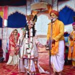 रासलीला के आठवें दिन वृंदावन के कलाकारों ने सुदामा चरित्र का किया मार्मिक मंचन