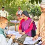 जिला निर्वाचन अधिकारी ने बूथों का किया निरीक्षण