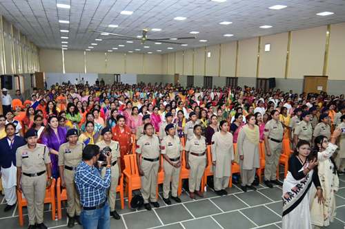 मैं भारत हूं” थीम पर भव्य बाइक-स्कूटी रैली,गोल्डन बुक ऑफ वर्ल्ड रिकॉर्ड में दर्ज*