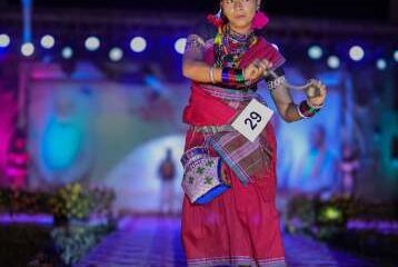 अबूझमाड़ की बेटी वनिता नेताम ने ‘आदि पर्व 2026’ में रचा इतिहास,वर्ल्ड रिकॉर्ड में दर्ज हुआ नाम