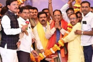 मुख्यमंत्री ने जुनवानी नर्मदा धाम में की पंच कुंडीय श्री रुद्र महायज्ञ की परिक्रमा