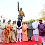 मुख्यमंत्री ने प्रदेश के पूर्व मुख्यमंत्री स्व0 हेमवती नन्दन बहुगुणा की पुण्यतिथि पर उन्हें श्रद्धांजलि अर्पित की