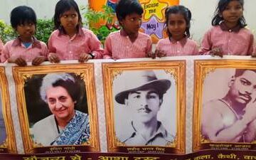 शहादत दिवस पर आशा ट्रस्ट ने नागेपुर विद्यालय में महान विभूतियों के चित्र लगाए 