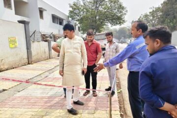 बिड़ला कार्बन कॉलोनी के बाहर खत्म हुआ कचरे का अंबार, नगर पंचायत और कंपनी के प्रयास से हुआ सुंदरीकरण