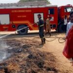 खलिहान में रखी सरसों की भुसी में लगी आग, फायर ब्रिगेड ने पाया काबू