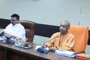 धार्मिक संस्थाएं पैसा कमाने का जरिया नहीं, बल्कि श्रद्धा का स्थल है – योगी आदित्यनाथ