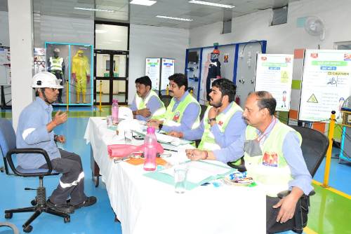 रेनुसागर पावर डिवीजन में राष्ट्रीय सुरक्षा माह के तहत पीपीई प्रतियोगिता का आयोजन