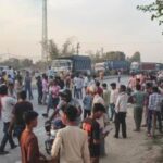 ट्रेलर ने बाइक सवार महिला को कुचला मौके पर मौत,  पति, पुत्र बाल बाल बचे 