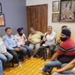 उत्तर प्रदेश उद्योग व्यापार संगठन की बैठक में व्यापारी समस्याओं पर आक्रोश