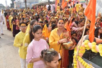 गाजे बाजे के साथ धूमधाम से निकली भव्य कलश शोभा यात्रा….