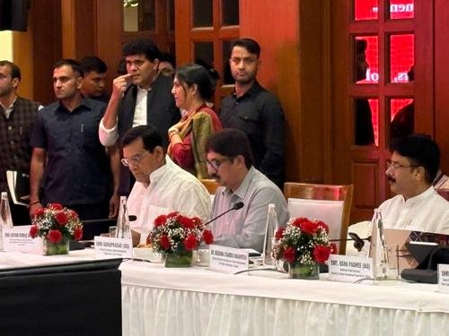 नगर विकास एवं ऊर्जा मंत्री ए के शर्मा ने अर्बन चैलेंज फंड से संबंधित बैठक में किया प्रतिभाग़