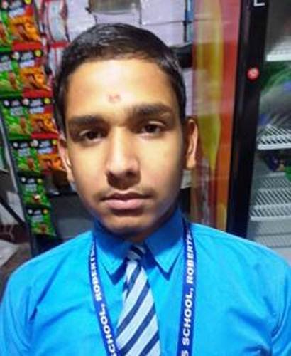 प्रभाष देव पाण्डेय ने 93.50 प्रतिशत अंक हासिल कर बढ़ाया जिले का मान