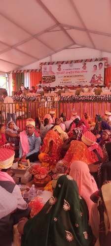 वैदिक मंत्रोच्चारण, सामाजिक रीति रिवाज और पूरी भव्यता के साथ 183 जोड़ों का हुआ सामूहिक विवाह सम्पन्न