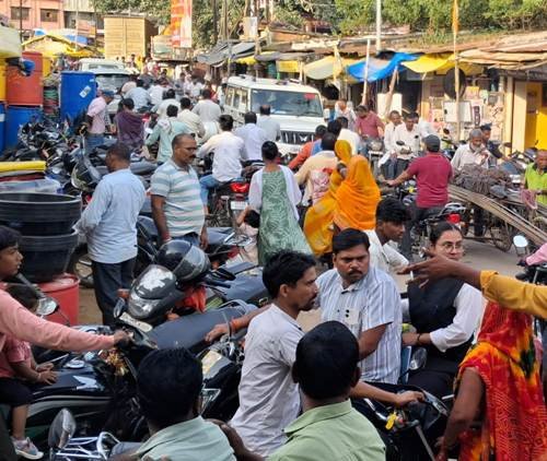 वीआईपी रूट पर ‘महाजाम’ का ग्रहण, क्या दुद्धी कचहरी रोड को कभी मिलेगी अव्यवस्था से मुक्ति 